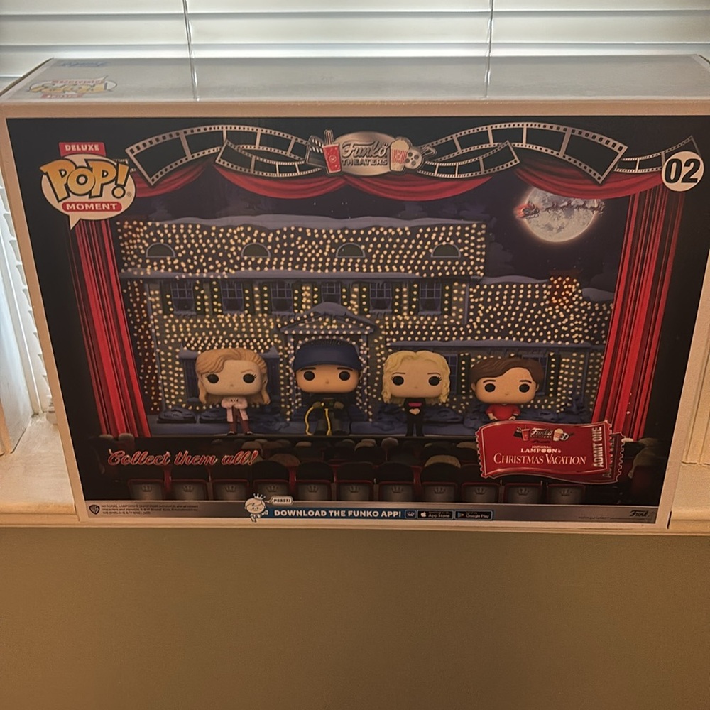 NWT deluxe pop moment Lampoons Christmas Vacation - Picture 2 of 2